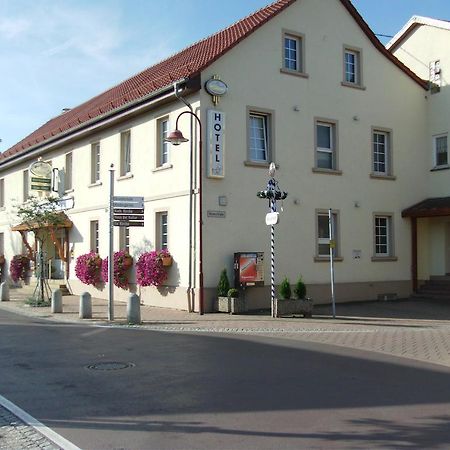 Garni Zum Adler Hotel Gensingen Exterior foto
